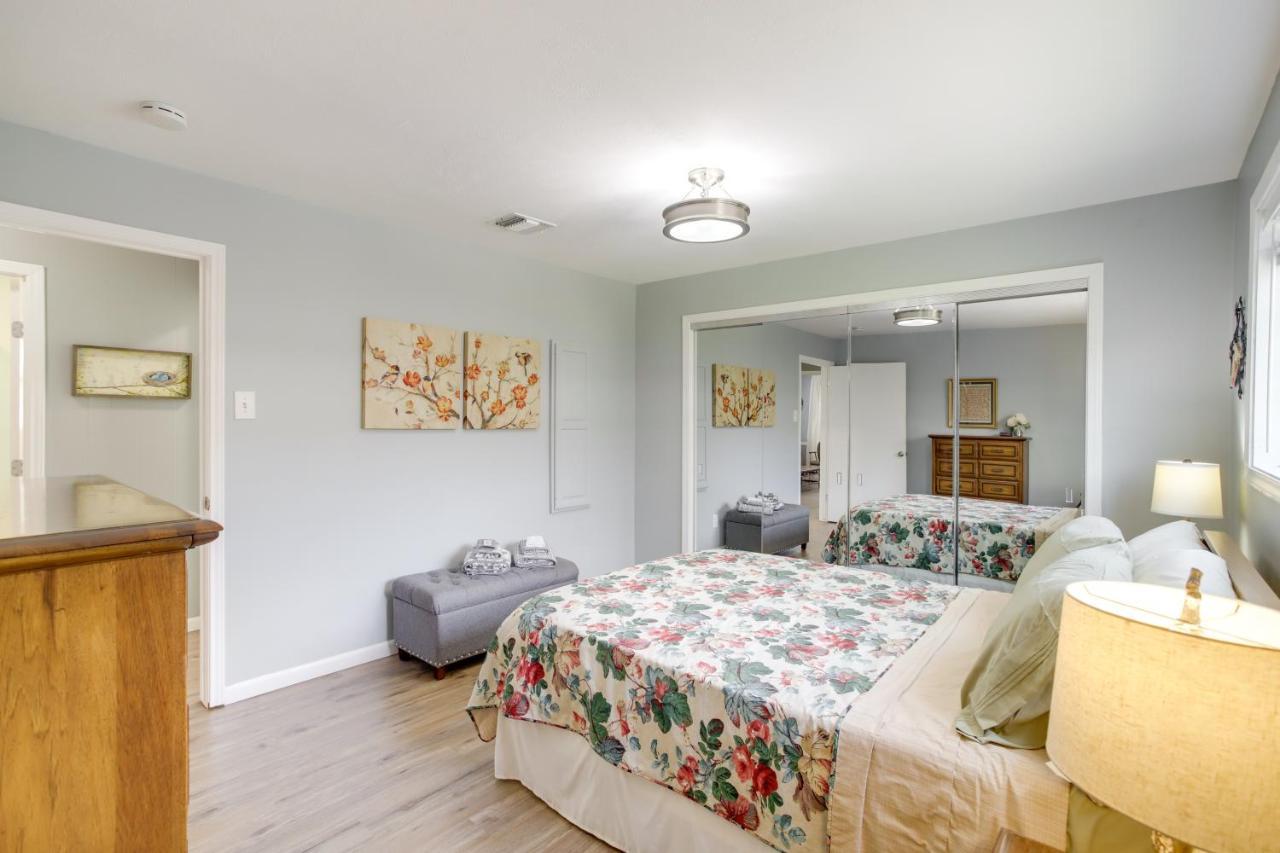Cozy Shenandoah Home Less Than 2 Mi To The Woodlands Mall! Luaran gambar